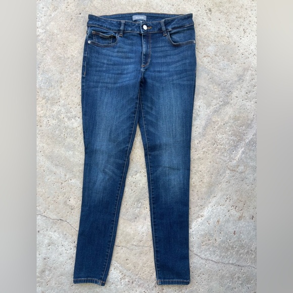 DL1961Emma Low Rise Skinny in Sulton Size 29 - Picture 2 of 13